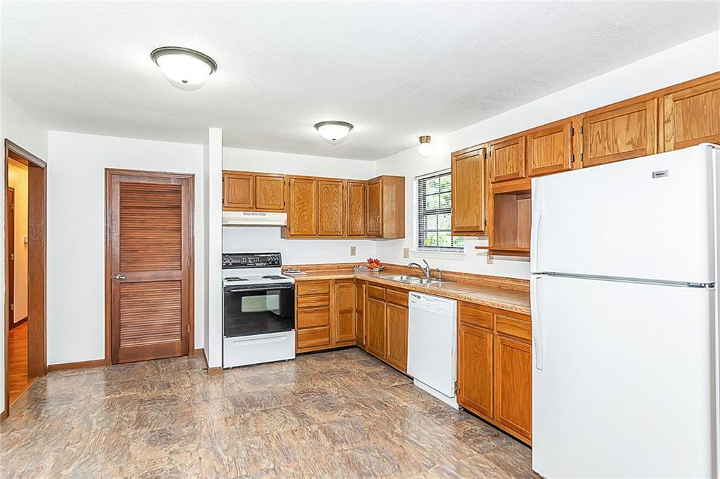 3225 Cherry Lake Road Indianapolis, IN 46235 - Photo 8 of 22 Gallery Image 8