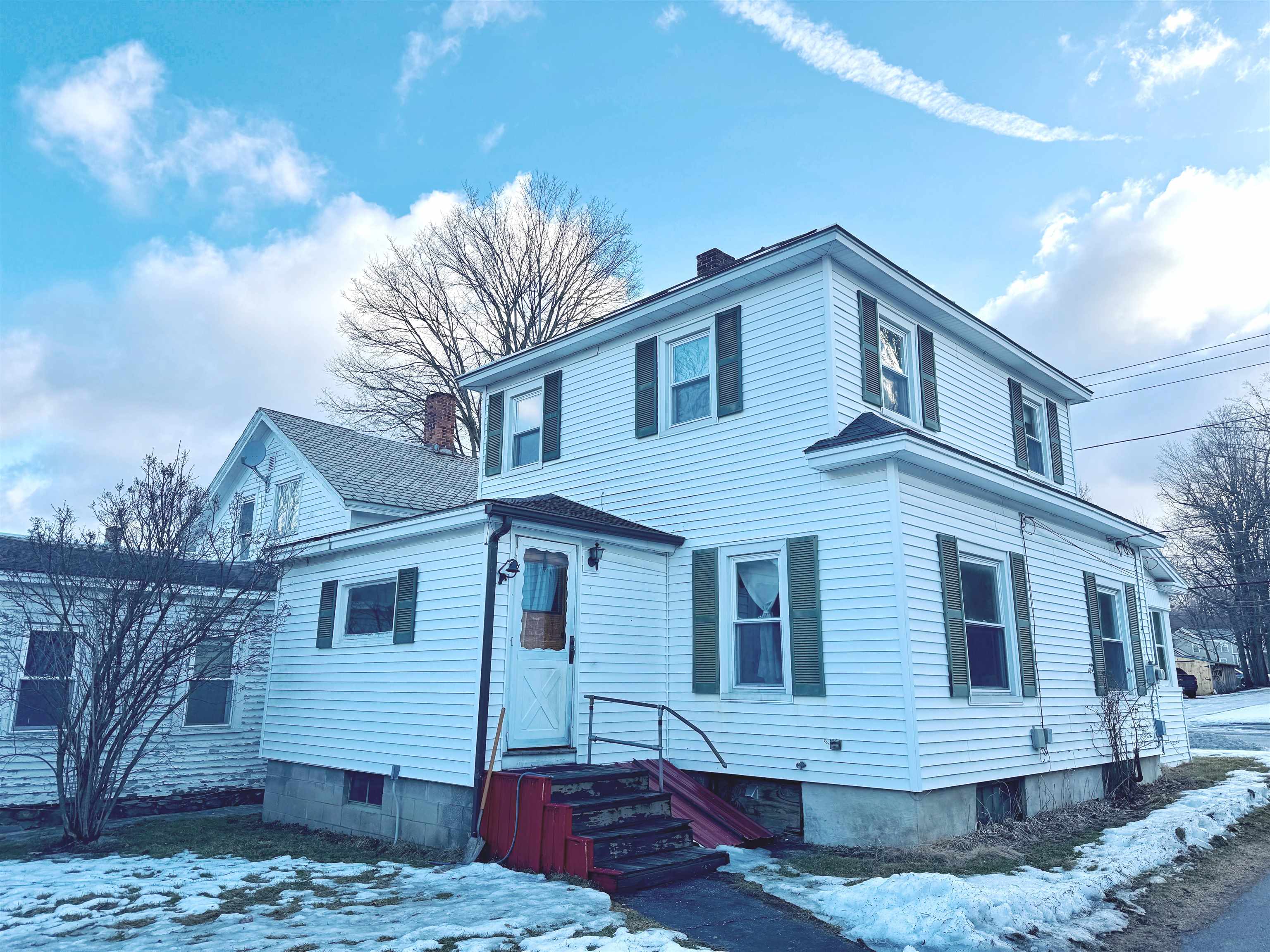 220 Division Street Bennington, VT 05201 - Photo 4 of 17 Gallery Image 4