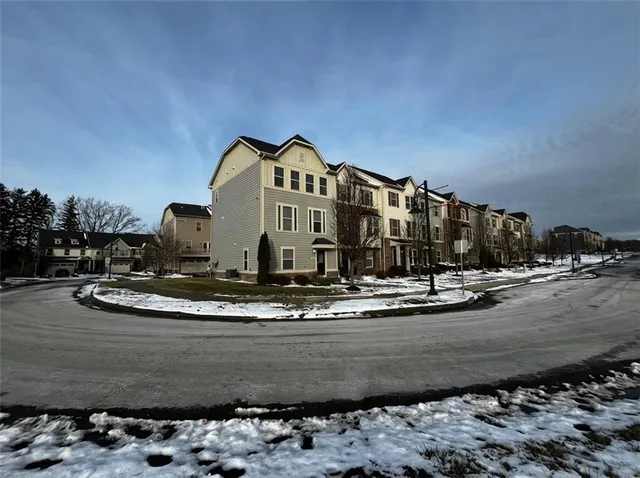 $2,750 | 416 Fairmont Drive, Warrendale, PA 15086