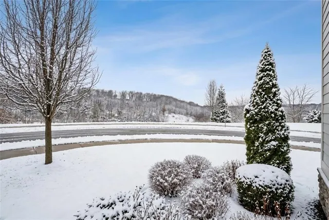 $2,750 | 416 Fairmont Drive, Warrendale, PA 15086