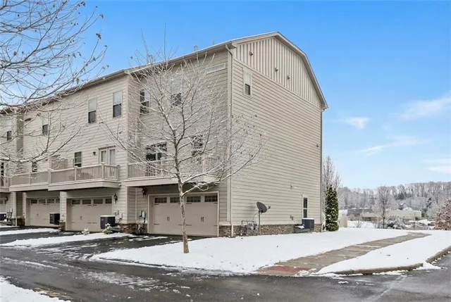 $2,750 | 416 Fairmont Drive, Warrendale, PA 15086