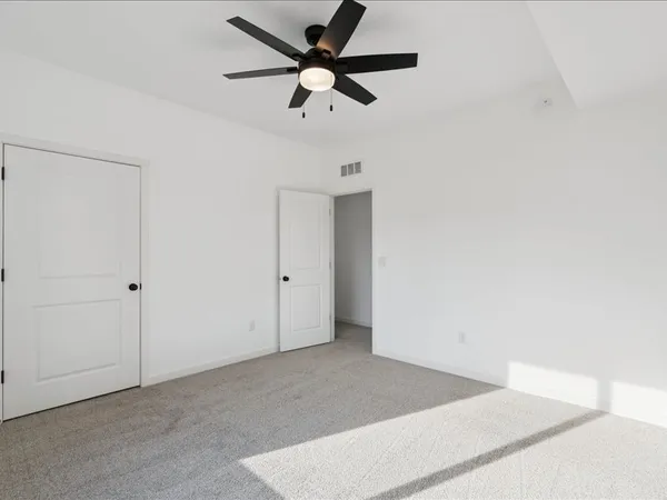 $325,000 | 1416 Duncan Drive, Muscatine, IA 52761