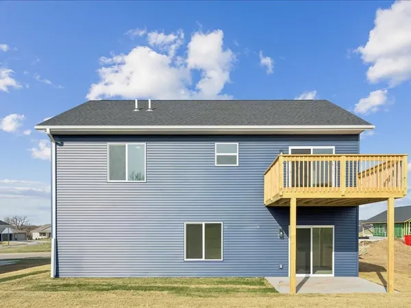 $325,000 | 1416 Duncan Drive, Muscatine, IA 52761