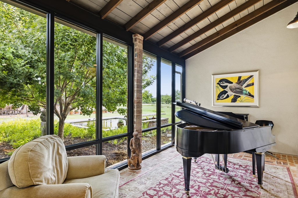 146 Metzger Road Fredericksburg, TX 78624 - Photo 12 of 29 Piano room