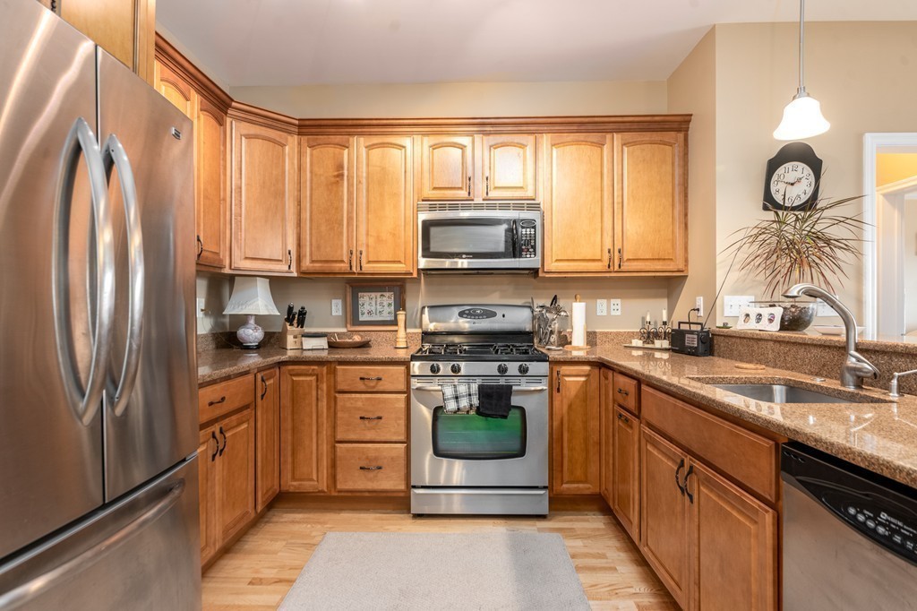 233 Beach Road, Unit 6 Salisbury, MA 01952 - Photo 7 of 30 Gallery Image 7