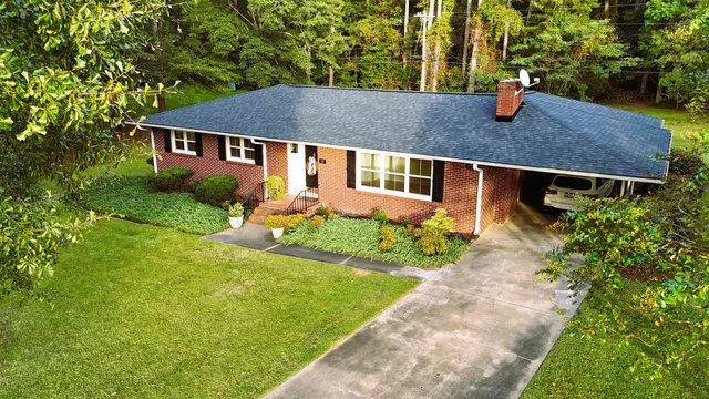 $299,999 | 19 Wofford Street, Inman, SC 29349