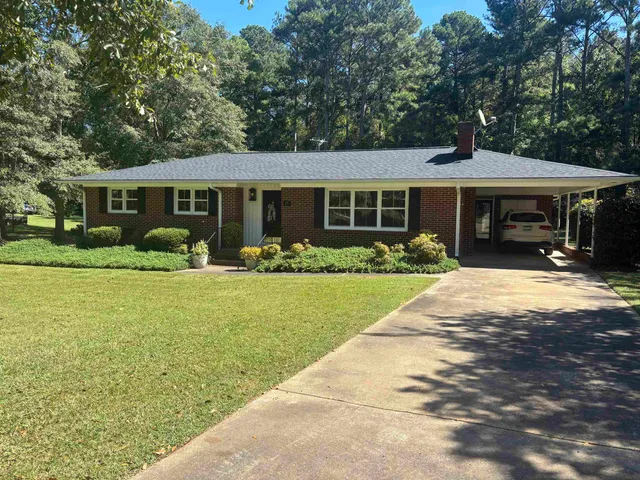 $299,999 | 19 Wofford Street, Inman, SC 29349