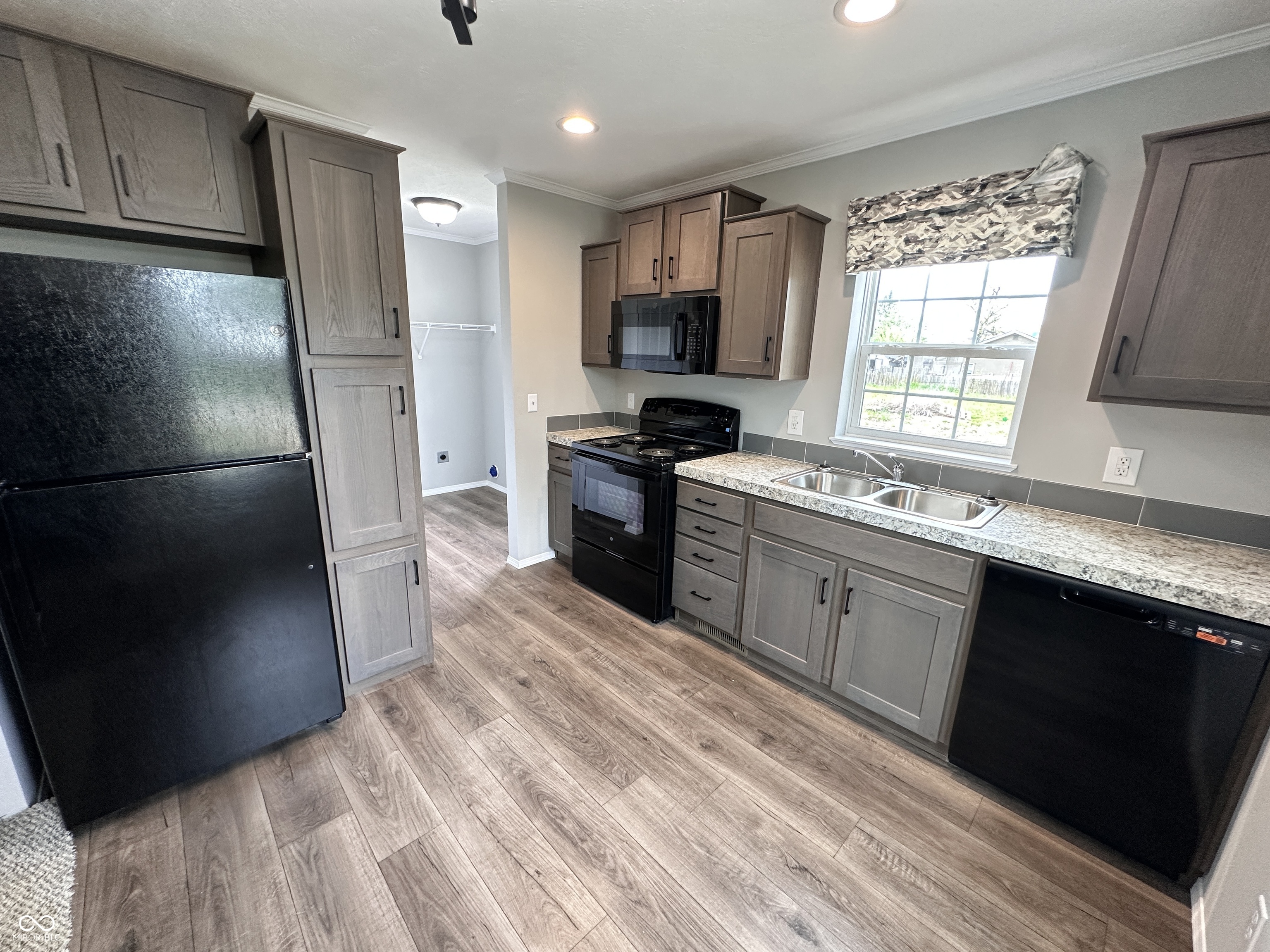 2219 Fowler Street Anderson, IN 46012 - Photo 8 of 23