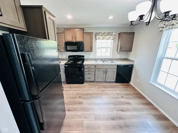 $209,900 | 2219 Fowler Street, Anderson, IN 46012