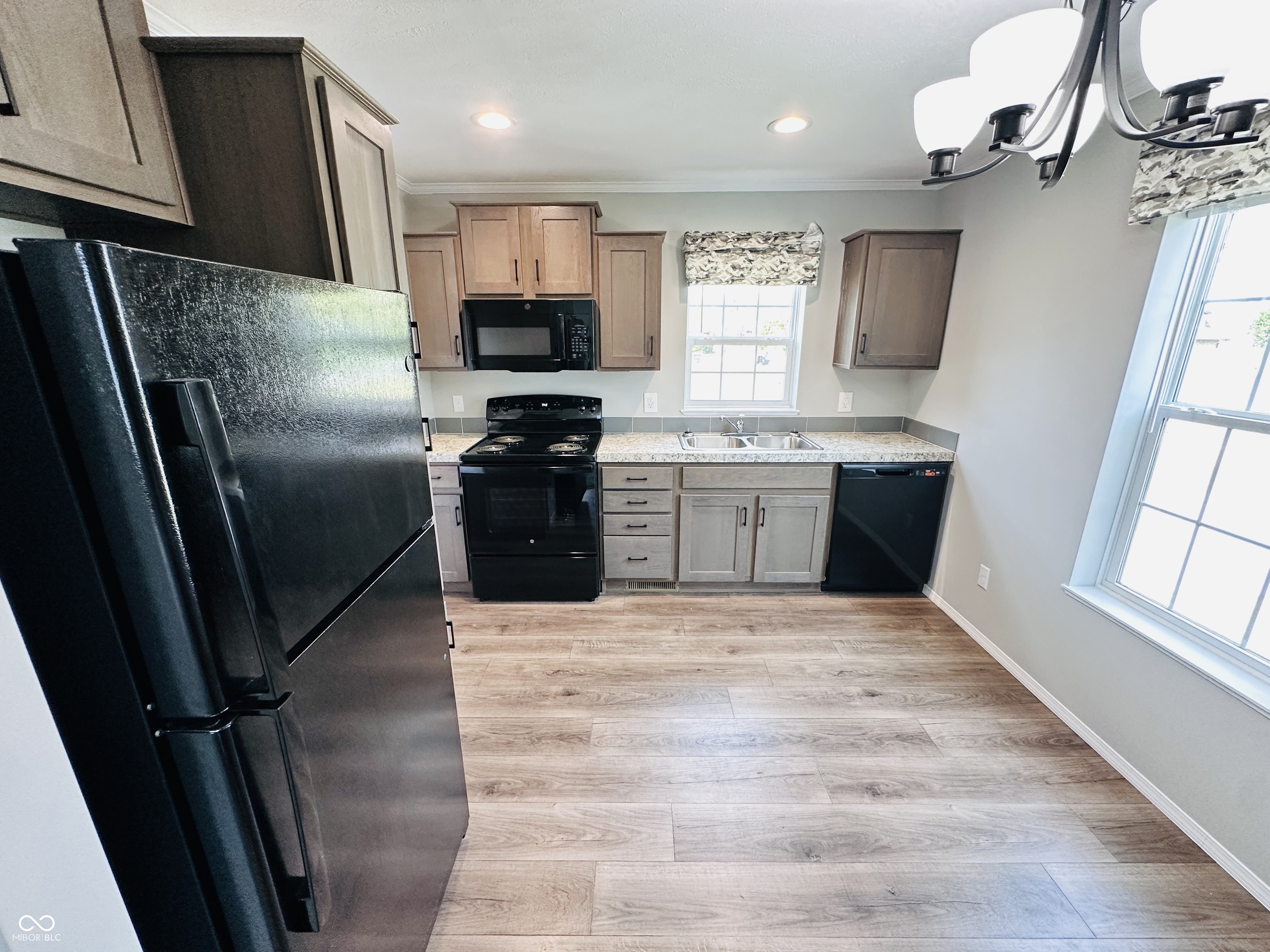 2219 Fowler Street Anderson, IN 46012 - Photo 9 of 23