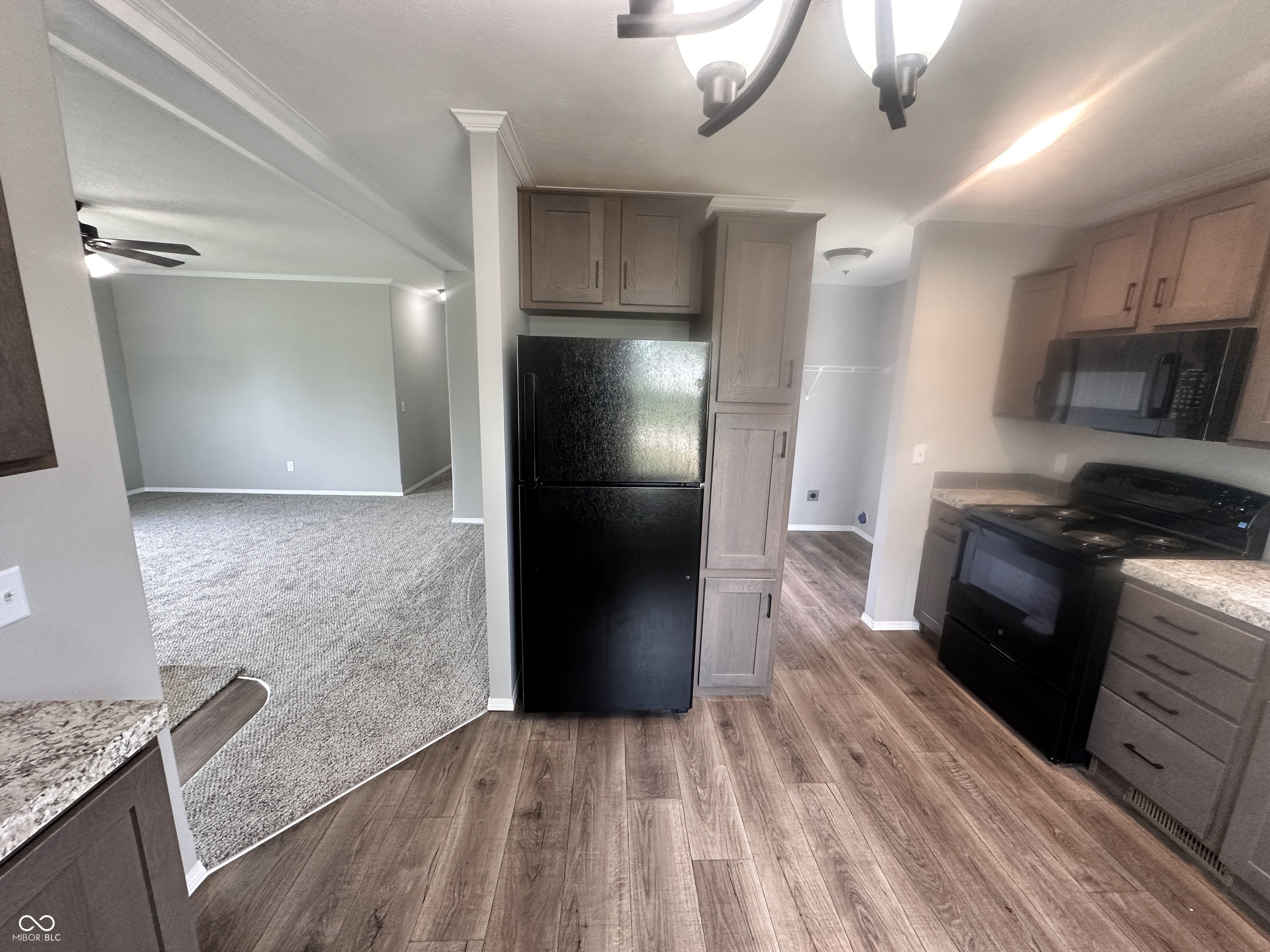 2219 Fowler Street Anderson, IN 46012 - Photo 10 of 23