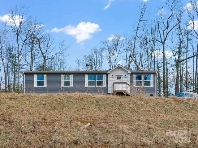 $349,999 | 92 Jarrett Drive, Bakersville, NC 28705