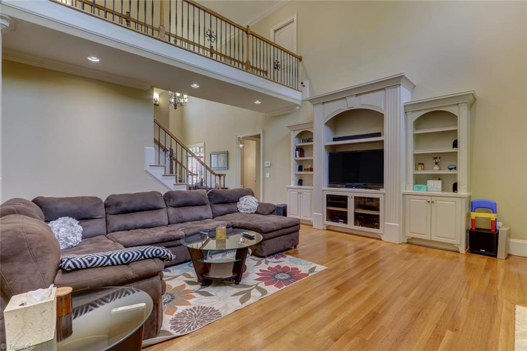8874 Cravenwood Drive Oak Ridge, NC 27310 - Photo 10 of 30 Gallery Image 10