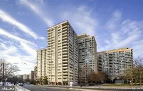 $1,950 | 4515 Willard Avenue, Unit 1217S, Chevy Chase, MD 20815
