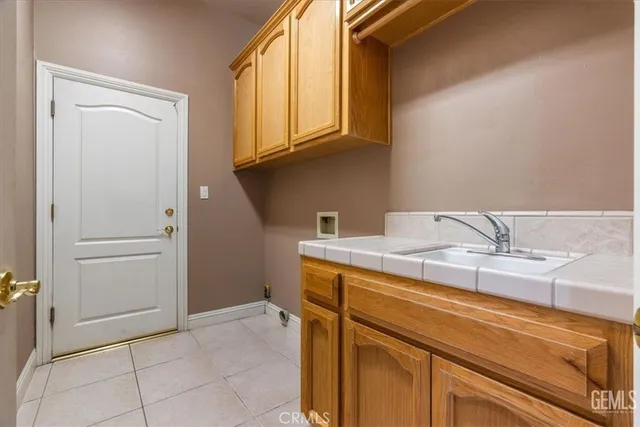 $565,000 | 1933 Kellie Marie Street, Bakersfield, CA 93314