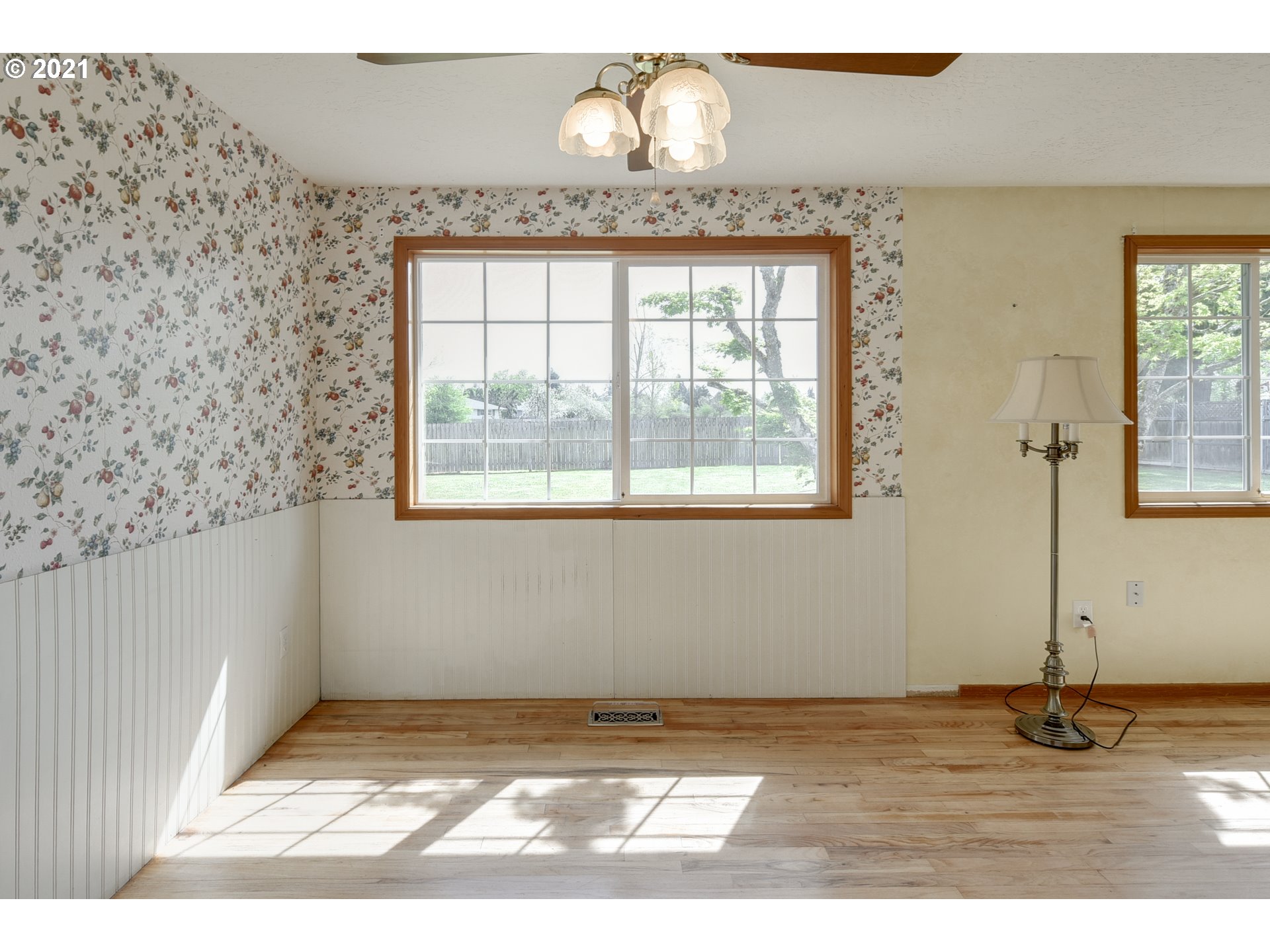 11180 Beutel Road Oregon City, OR 97045 - Photo 7 of 22 Gallery Image 7