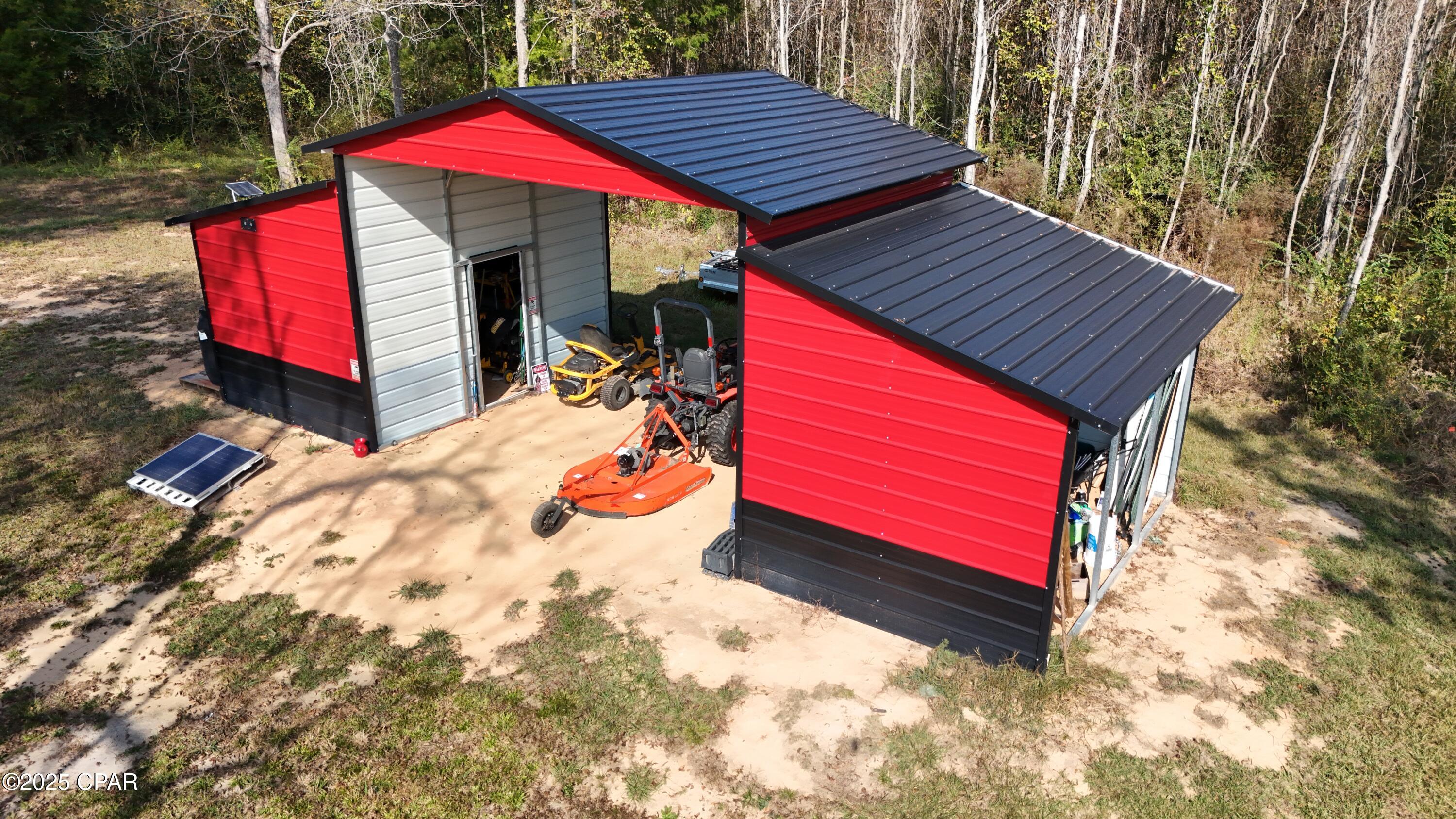 908 North Caryville Road Bonifay, FL 32425 - Photo 17 of 28