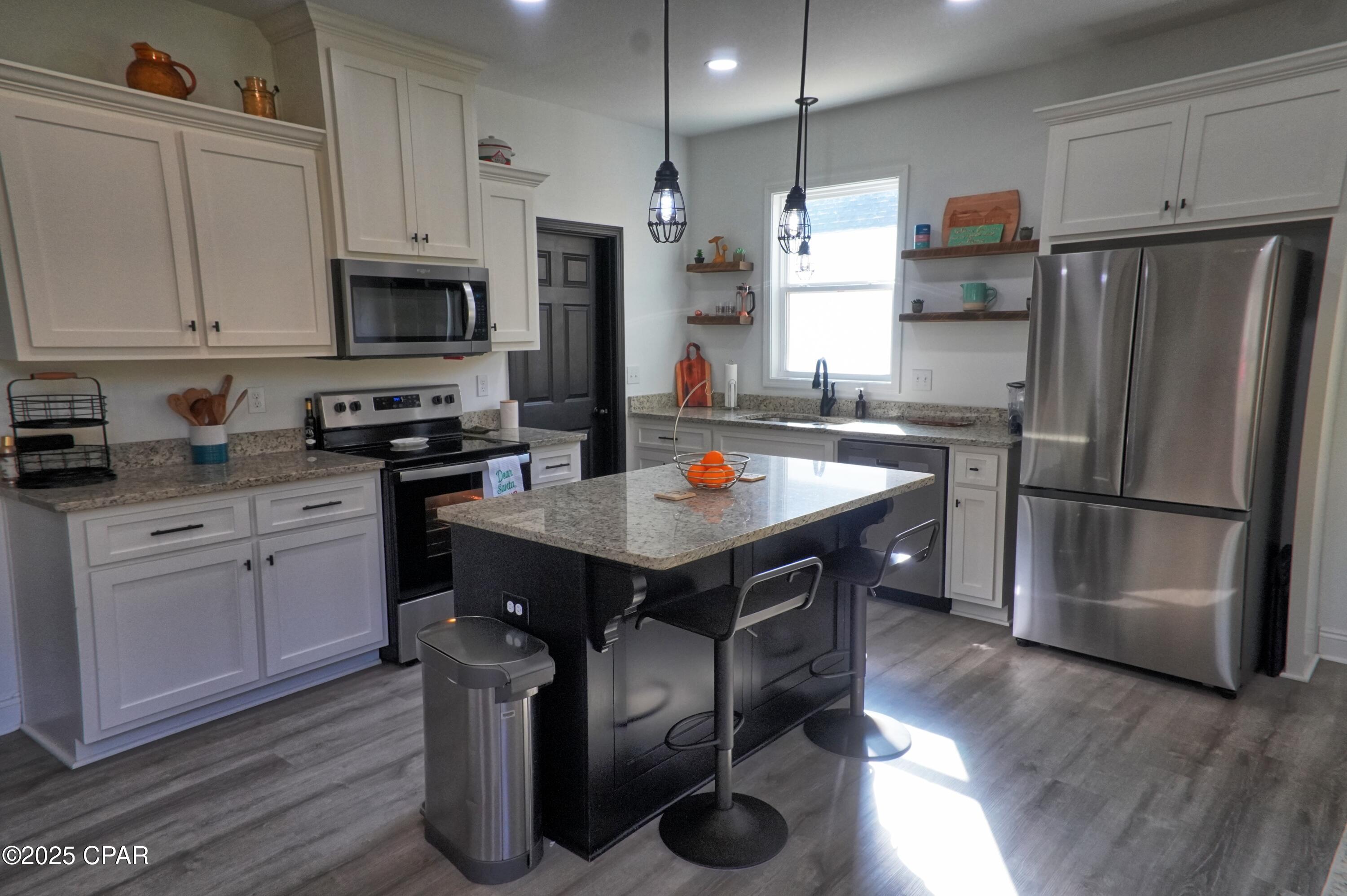 908 North Caryville Road Bonifay, FL 32425 - Photo 5 of 28