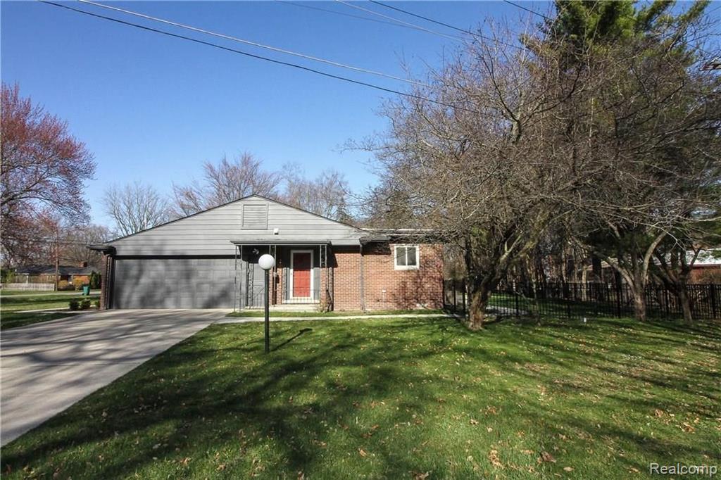 19312 Beverly Road Beverly Hills, MI 48025 - Photo 5 of 50