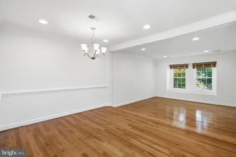 $775,000 | 3911 Green Look Court, Fairfax, VA 22033