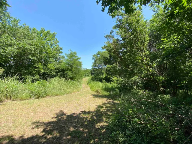 $45,000 | 3104 North Summit Street, Arkansas City, KS 67005