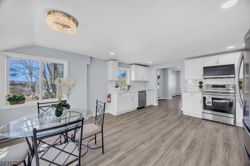 36 Lower Skillman Street Hampton, NJ 08827 - Photo 11 of 42