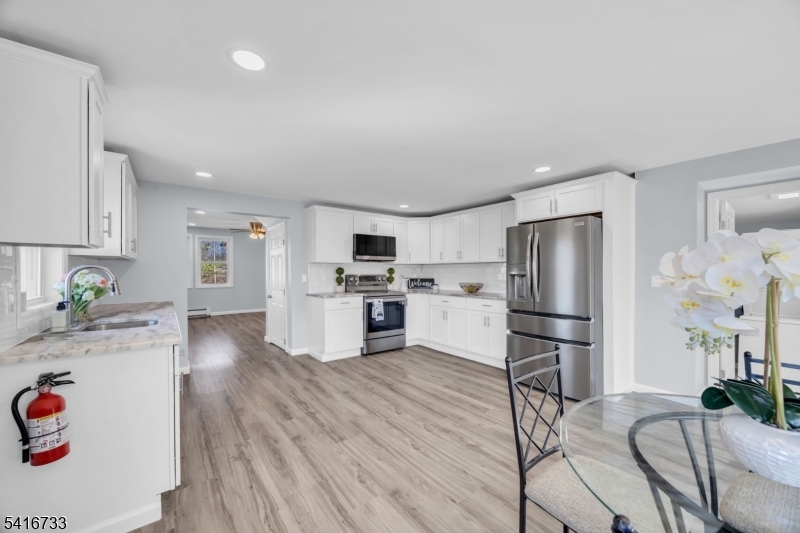 36 Lower Skillman Street Hampton, NJ 08827 - Photo 13 of 42