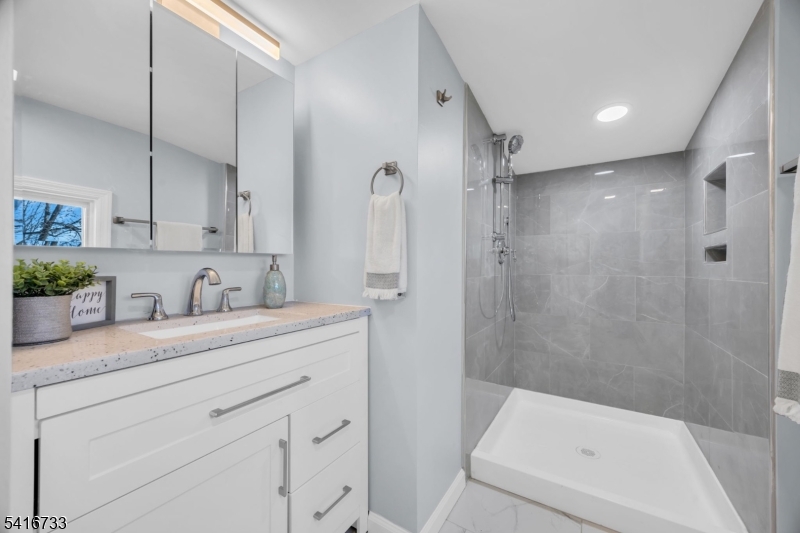 36 Lower Skillman Street Hampton, NJ 08827 - Photo 25 of 42