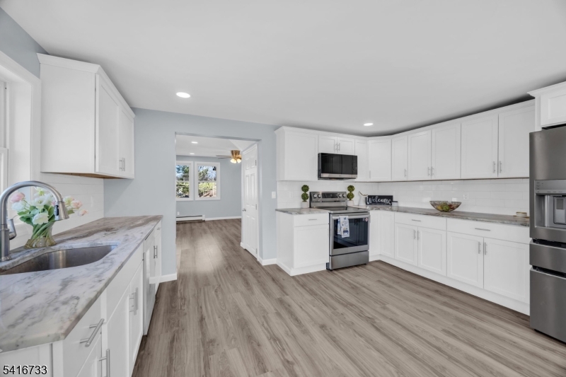 36 Lower Skillman Street Hampton, NJ 08827 - Photo 9 of 42