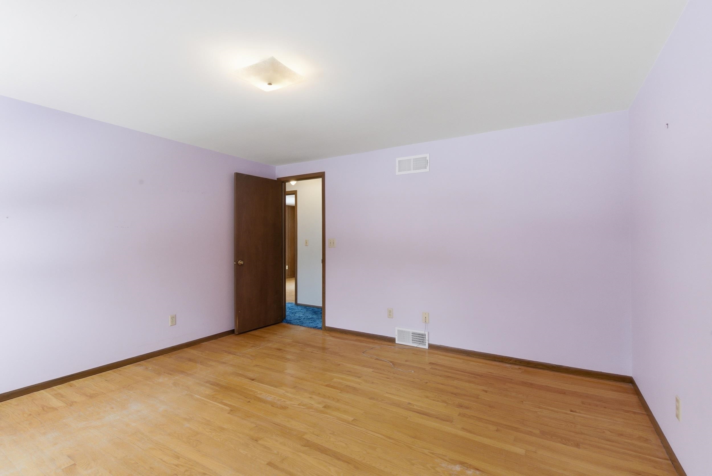 3642 County Rd I Saukville, WI 53080 - Photo 18 of 39