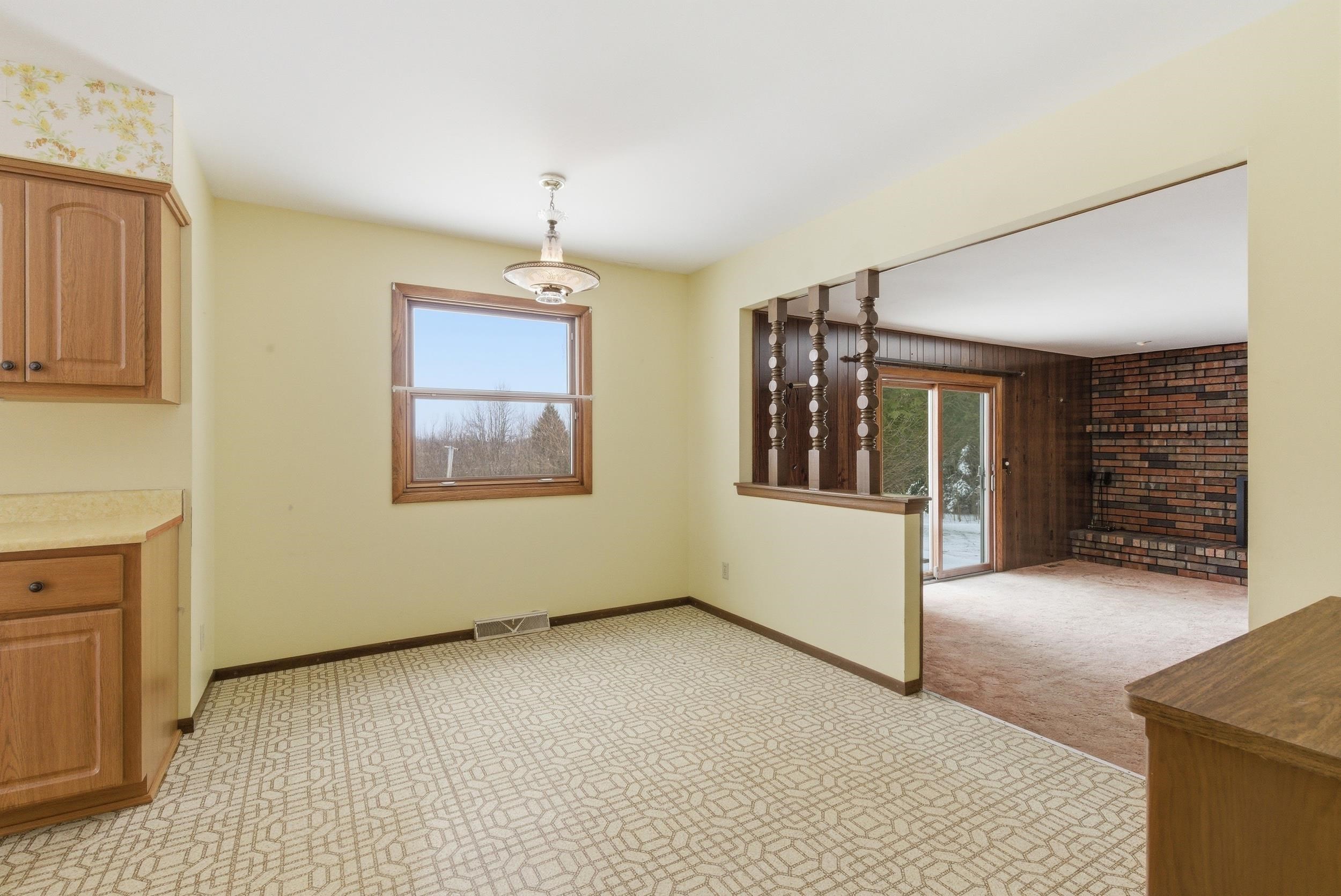 3642 County Rd I Saukville, WI 53080 - Photo 5 of 39