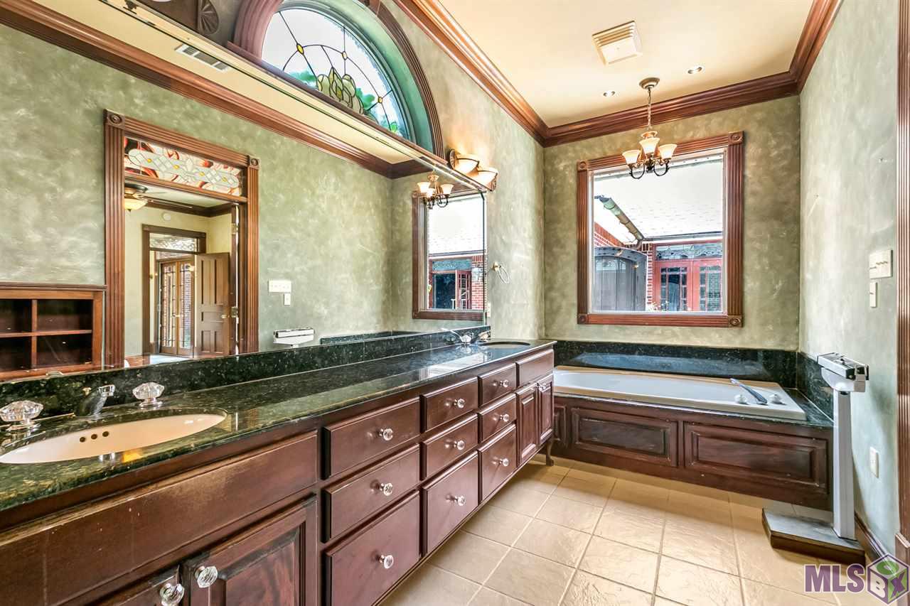 9023 Thistle Ridge Drive Baton Rouge, LA 70809 - Photo 11 of 18 Gallery Image 11