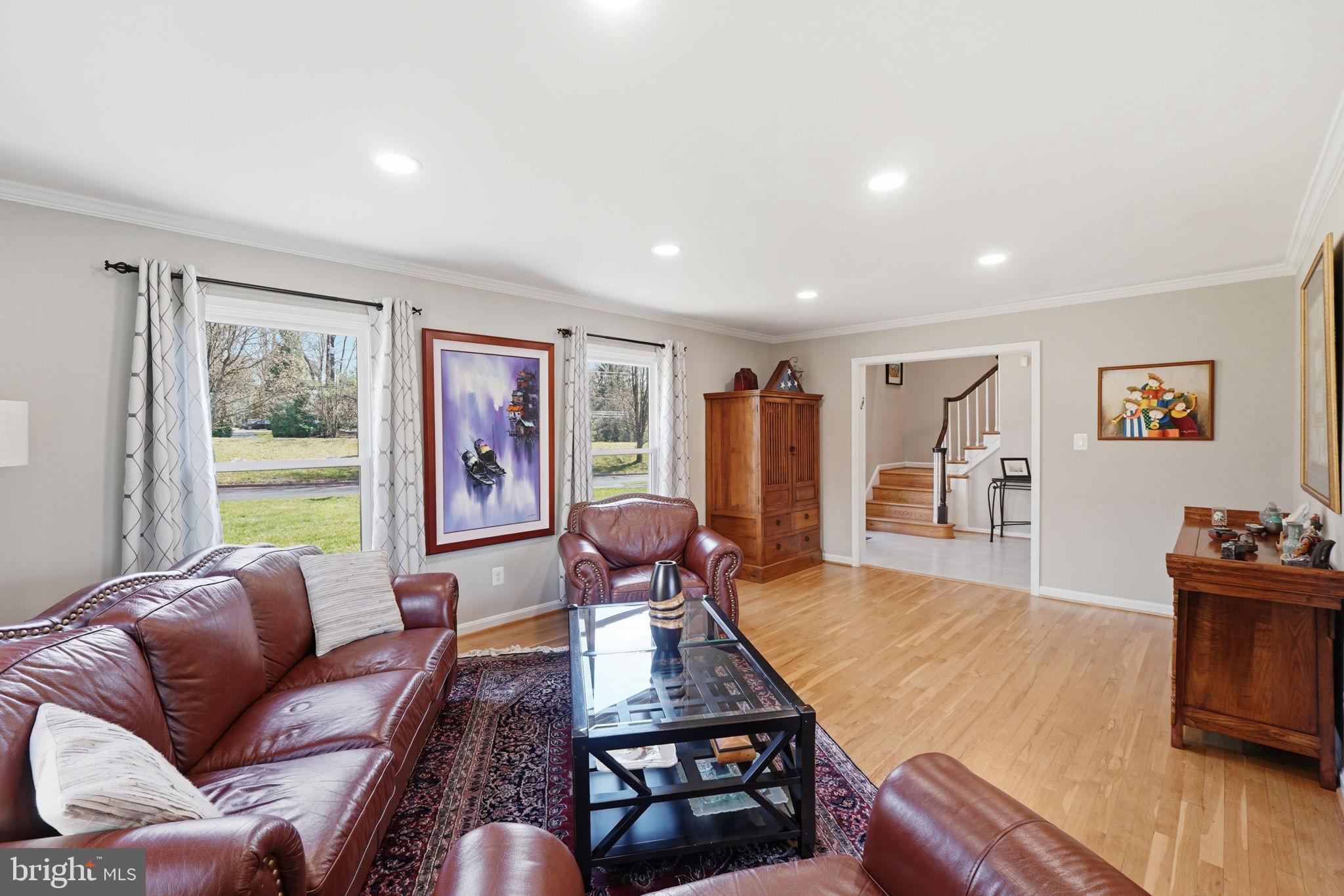 4205 Norbeck Road Rockville, MD 20853 - Photo 6 of 33 Bright and inviting living space.