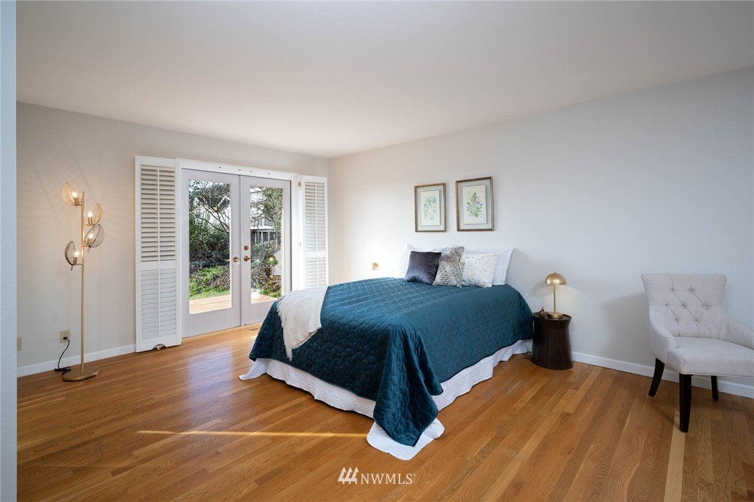 25826 75th Avenue Southwest Vashon, WA 98070 - Photo 14 of 31