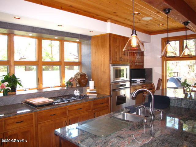 2075 East Ridge Drive Pinetop, AZ 85935 - Photo 6 of 84 20170227202950380983000000-o