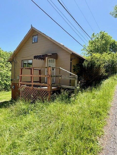 1611 Crawford Road Imperial, PA 15126 - Photo 2 of 31 Gallery Image 2