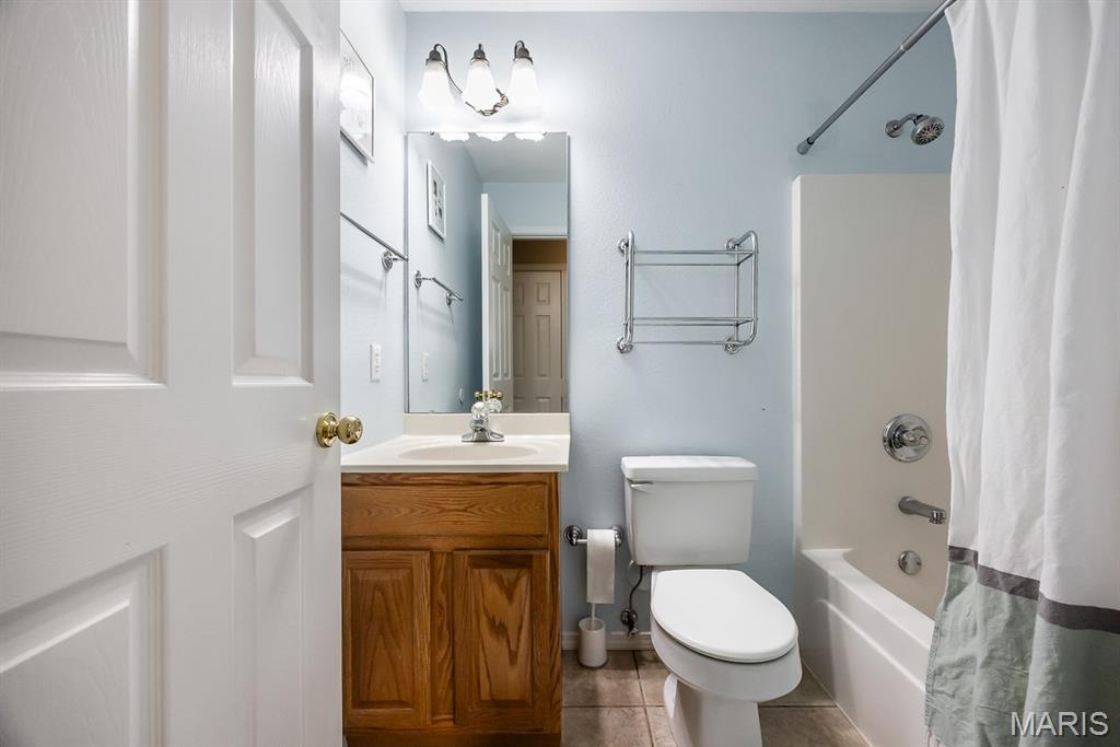 953 Benjamin Drive O'Fallon, IL 62269 - Photo 24 of 35