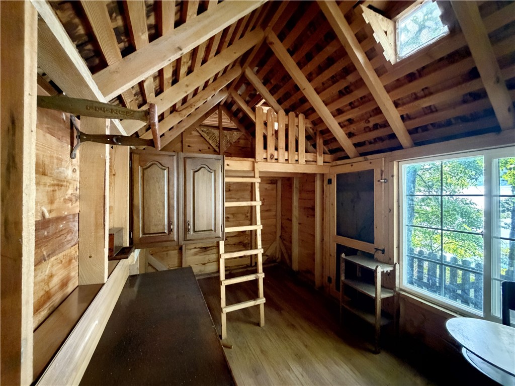 Rustic Lakeside Cabin – Loft Area & Vaulted Wood Interior