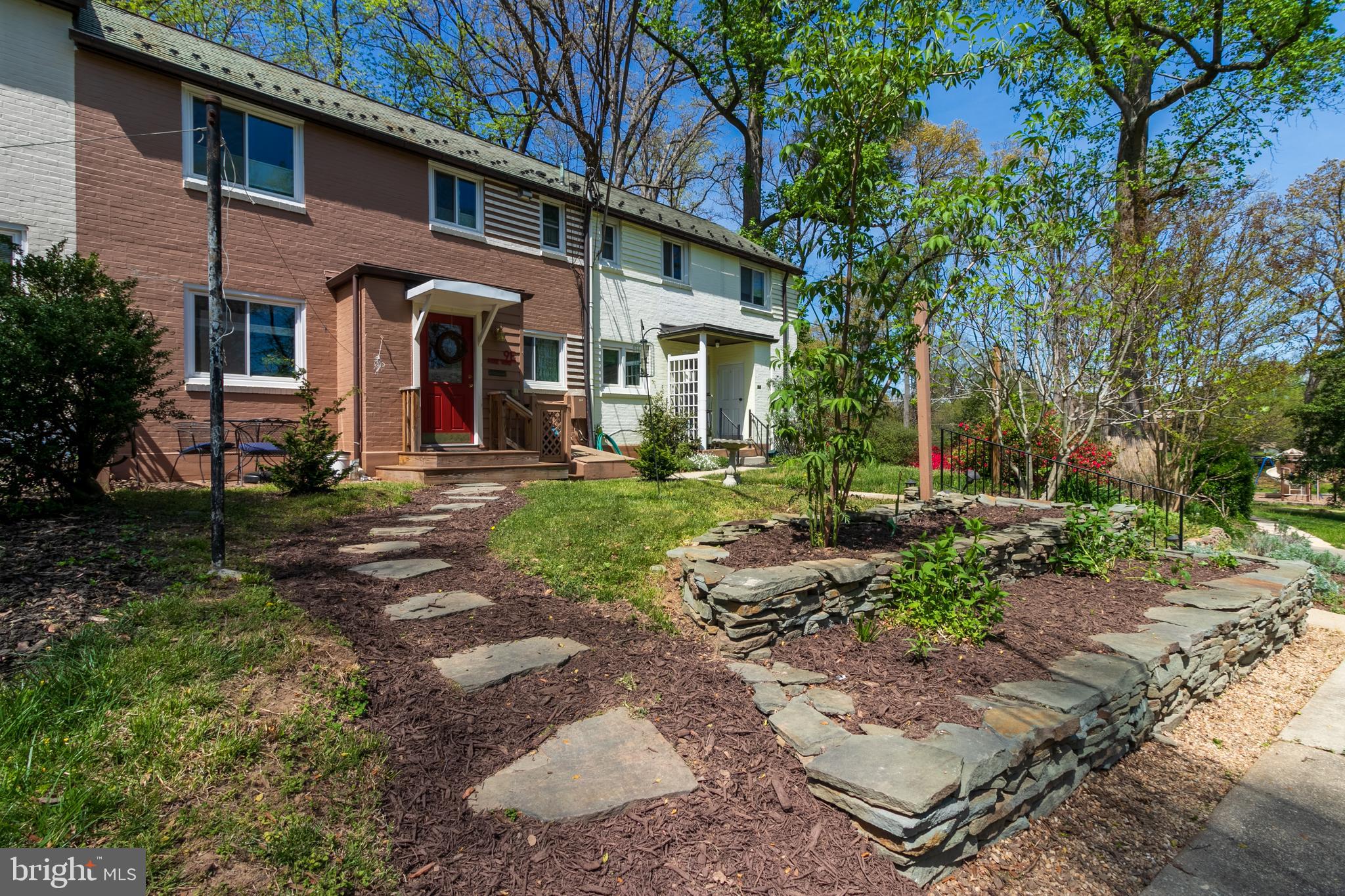 9 Ridge Road, Unit E Greenbelt, MD 20770 - Photo 2 of 25 Gallery Image 2