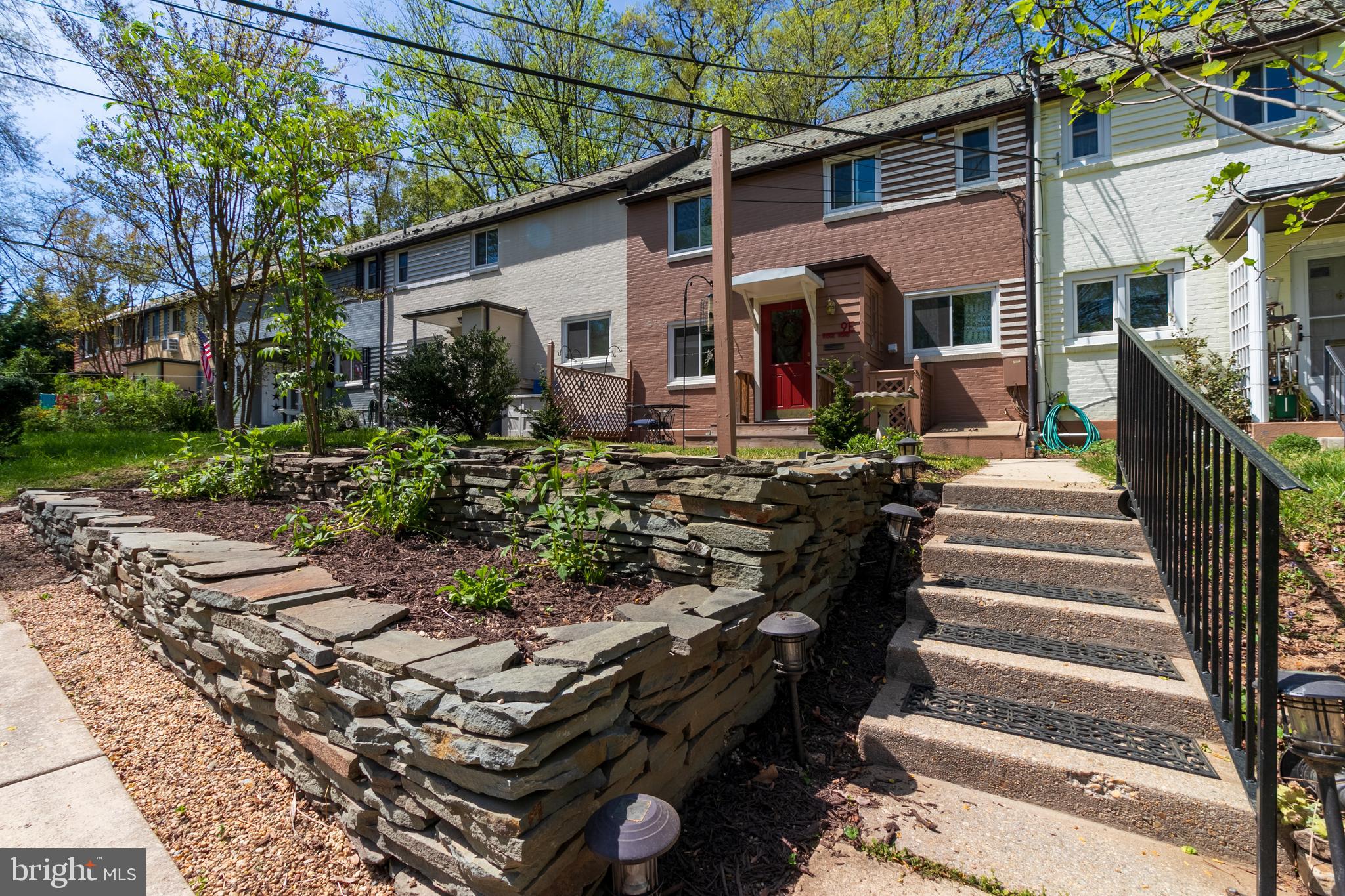 9 Ridge Road, Unit E Greenbelt, MD 20770 - Photo 3 of 25 Gallery Image 3