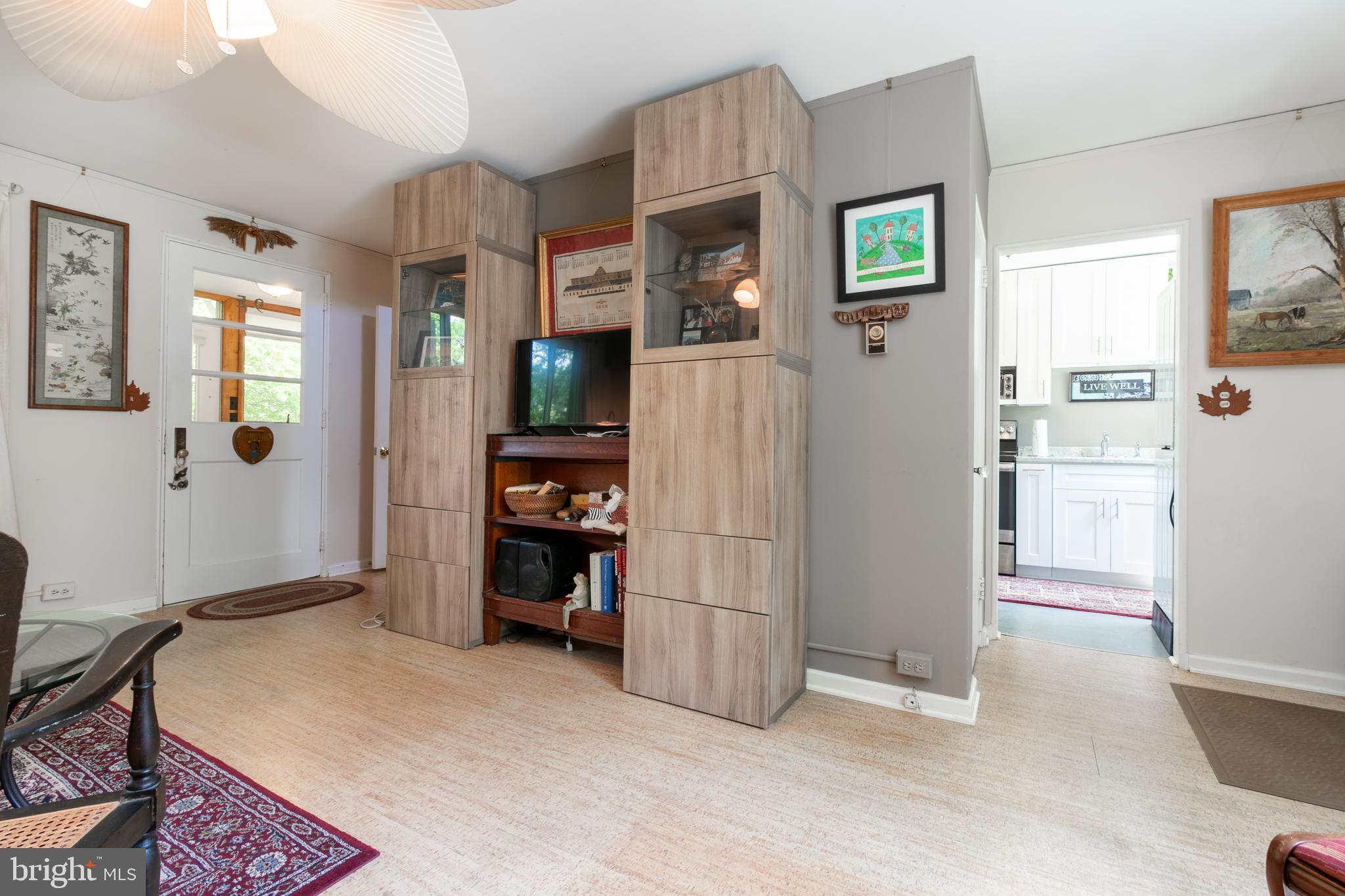 9 Ridge Road, Unit E Greenbelt, MD 20770 - Photo 7 of 25 Gallery Image 7