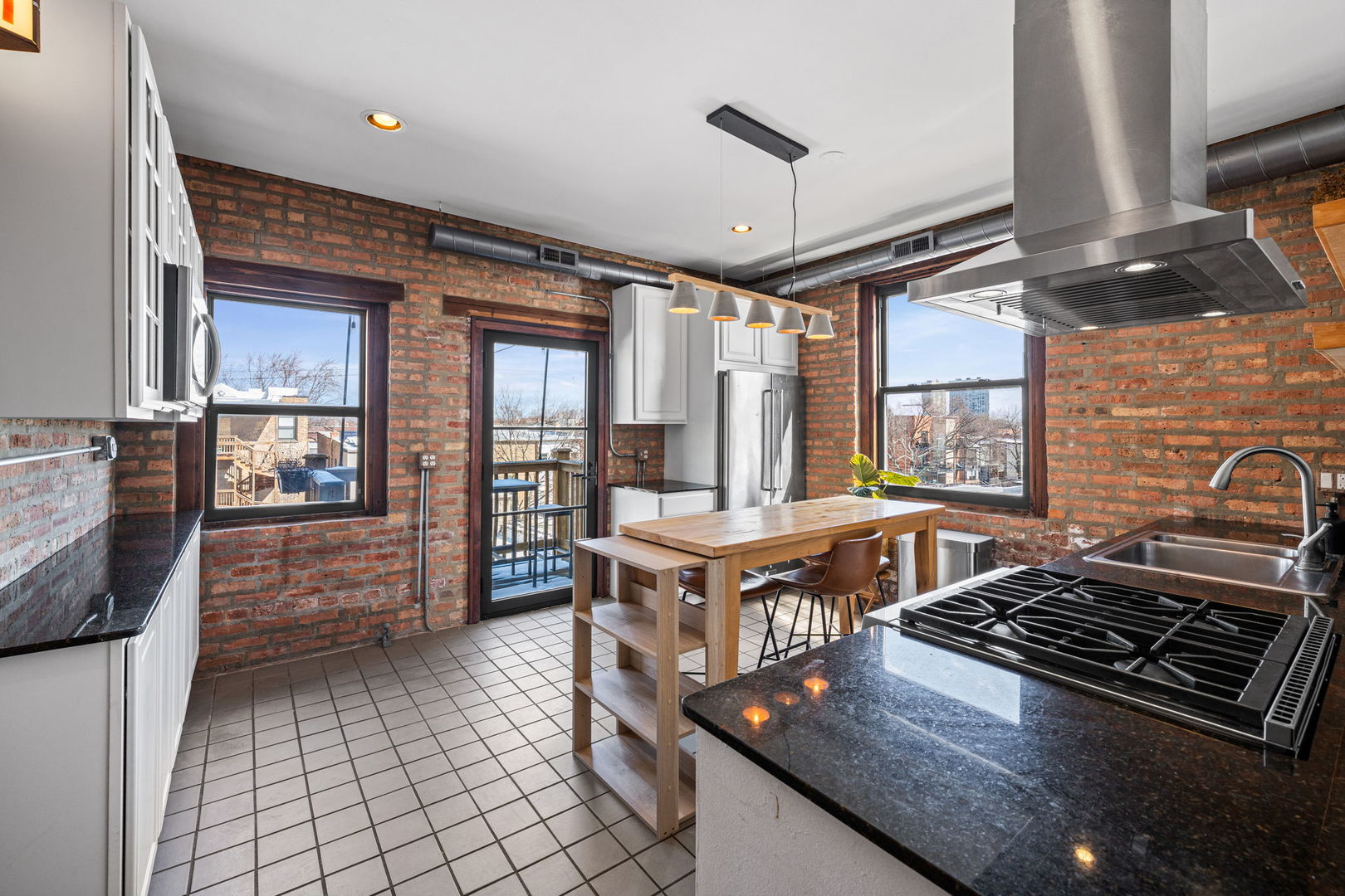 1474 West Foster Avenue, Unit 3E Chicago, IL 60640 - Photo 12 of 16