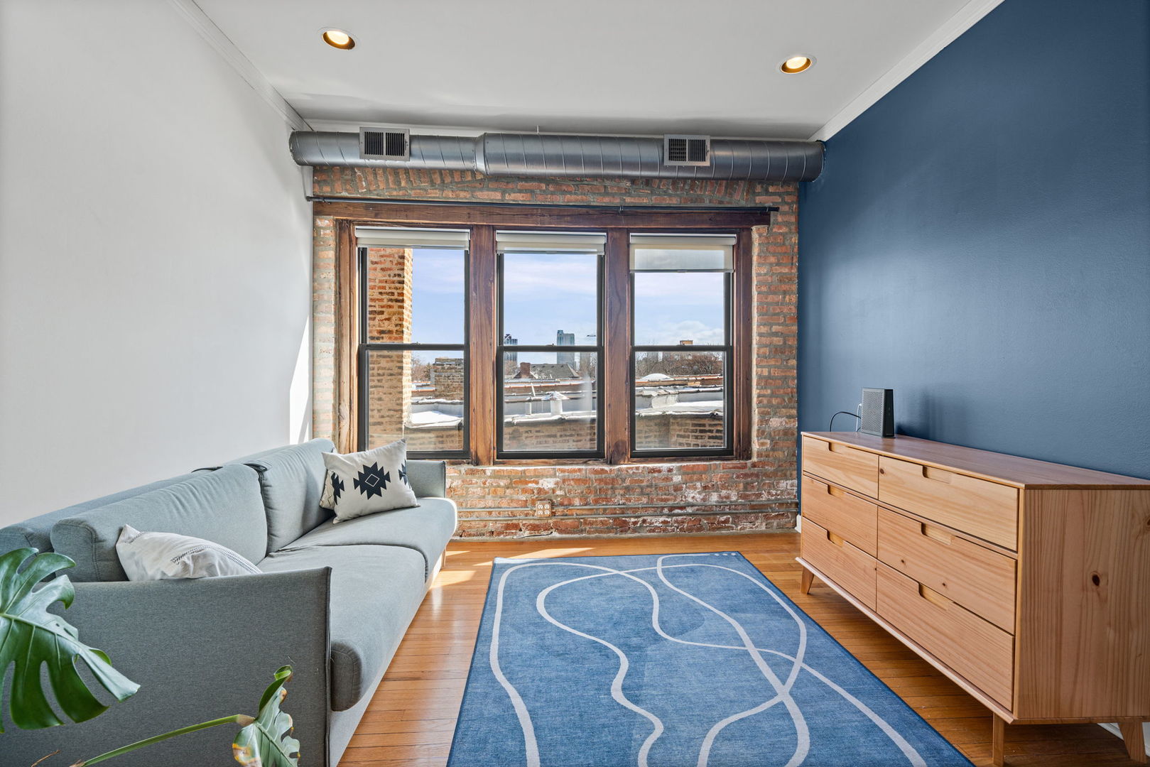 1474 West Foster Avenue, Unit 3E Chicago, IL 60640 - Photo 9 of 16