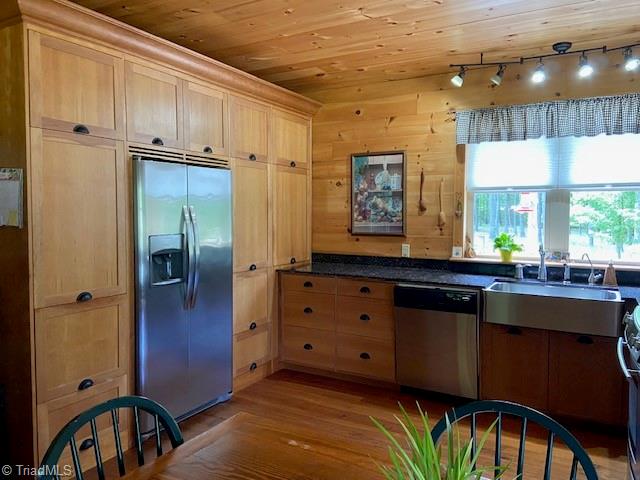490 Bringle Ferry Road Denton, NC 27239 - Photo 4 of 37