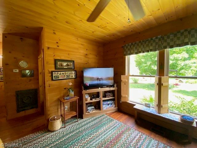 490 Bringle Ferry Road Denton, NC 27239 - Photo 7 of 37