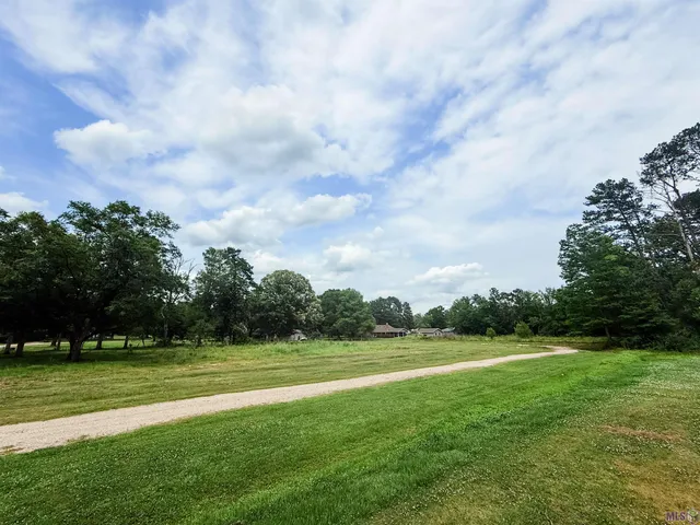 $56,000 | 29378 South Anne Drive, Walker, LA 70785