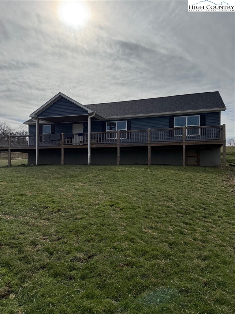 298 Jones Miller Drive Boone, NC 28607 - Photo 2 of 31