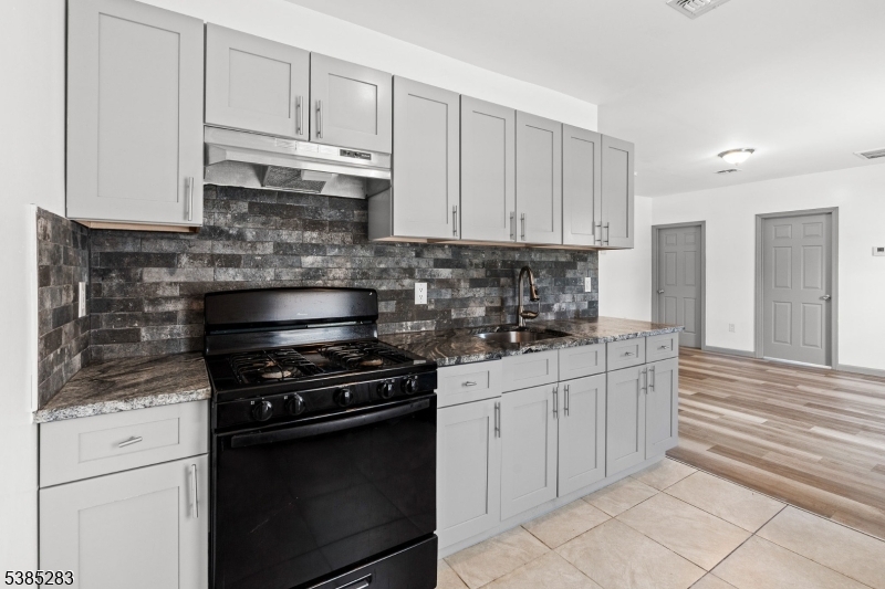 143 Valley Road, Unit 2L Montclair, NJ 07042 - Photo 7 of 20