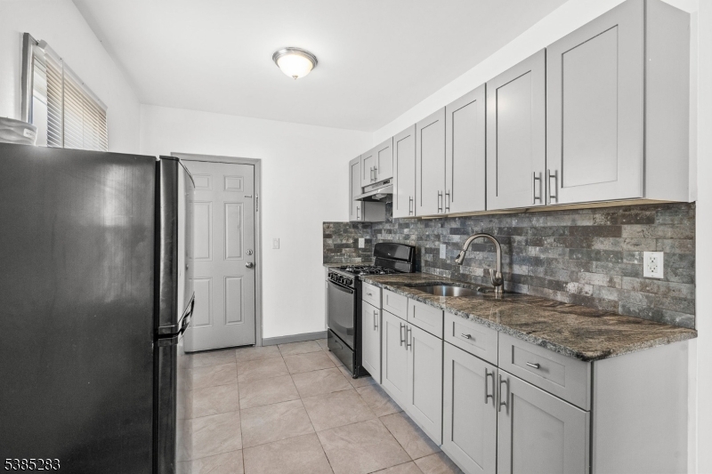 143 Valley Road, Unit 2L Montclair, NJ 07042 - Photo 8 of 20