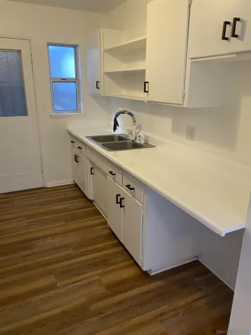 $2,600 | 3180 Mandan Way, San Diego, CA 92117